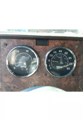 INTERNATIONAL 9900I GAUGE CLUSTER