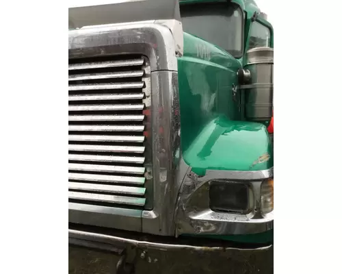 INTERNATIONAL 9900I GRILLE