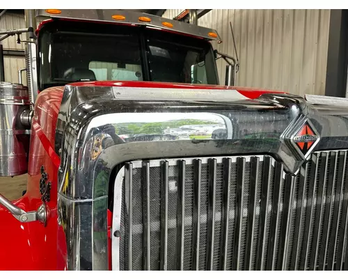 INTERNATIONAL 9900I Grille