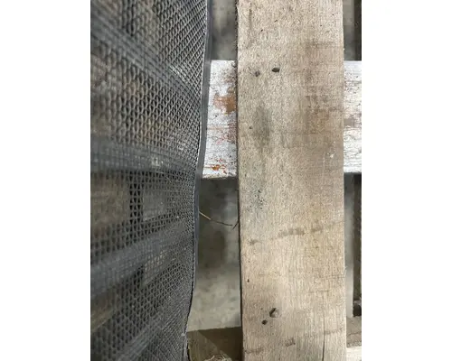 INTERNATIONAL 9900I Grille