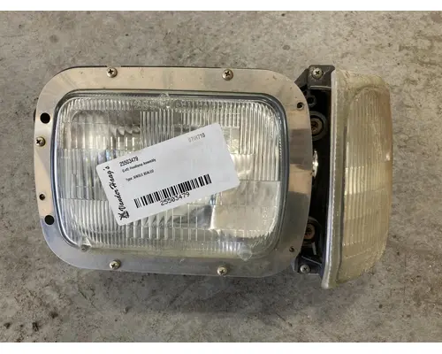 INTERNATIONAL 9900I Headlamp Assembly