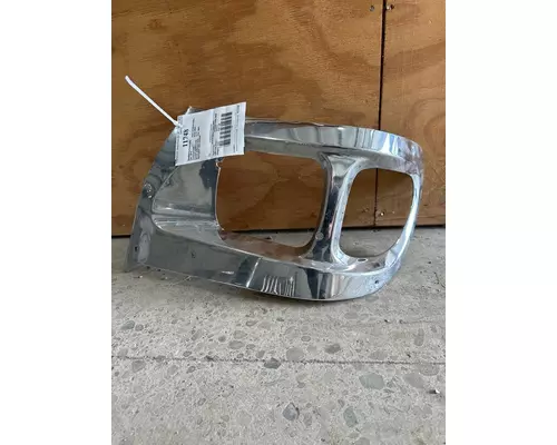 INTERNATIONAL 9900I Headlamp Assembly