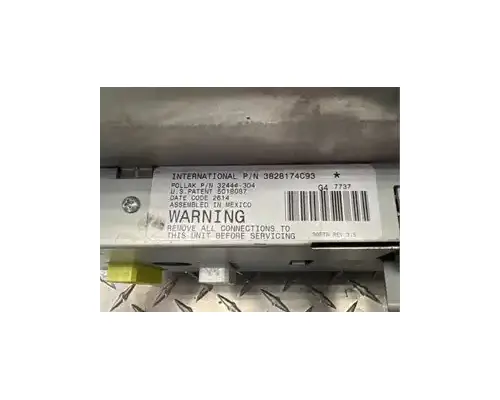 INTERNATIONAL 9900I Instrument Cluster