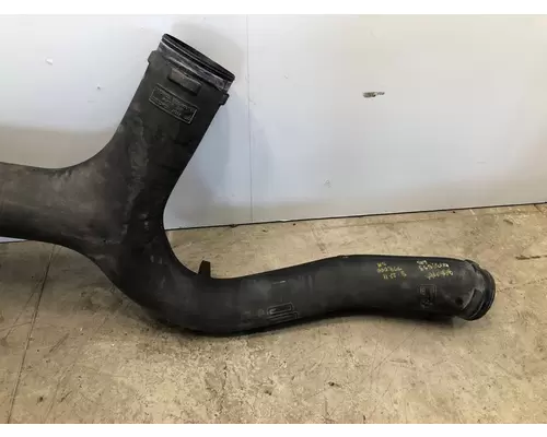 INTERNATIONAL 9900I Intake Manifold