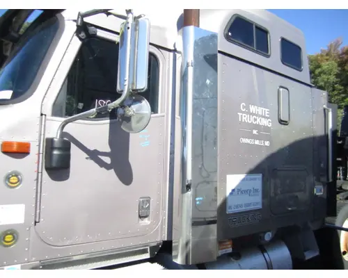 INTERNATIONAL 9900I MUFFLER SHIELD