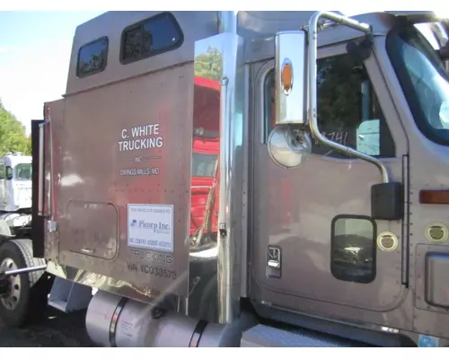 INTERNATIONAL 9900I MUFFLER SHIELD