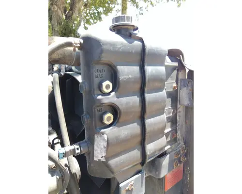 INTERNATIONAL 9900I RADIATOR OVERFLOW TANK
