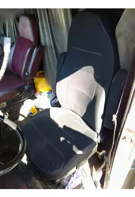 INTERNATIONAL 9900I SEAT, FRONT