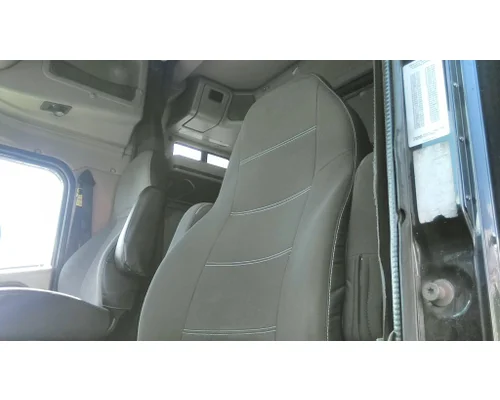 INTERNATIONAL 9900I SEAT, FRONT