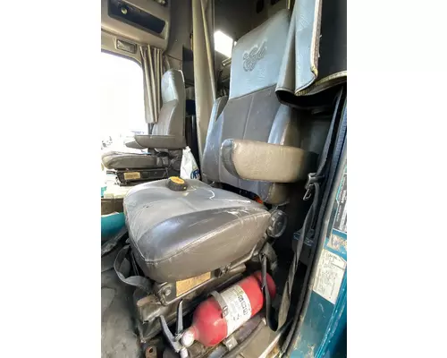 INTERNATIONAL 9900I Seat, Front