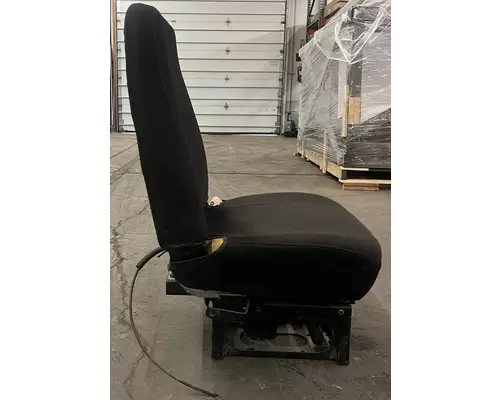 INTERNATIONAL 9900I Seat, Front