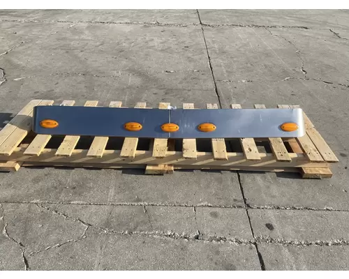 INTERNATIONAL 9900I Sun Visor (External)