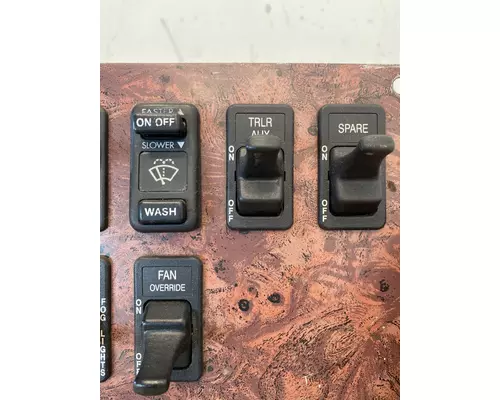 INTERNATIONAL 9900I Switch Panel