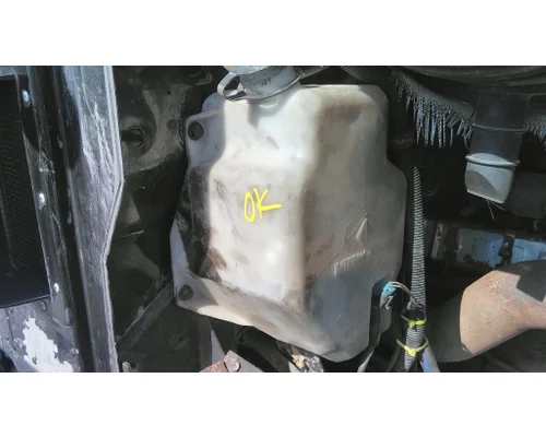 INTERNATIONAL 9900I WINDSHIELD WASHER RESERVOIR