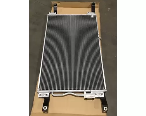 INTERNATIONAL 9900 AC Condenser