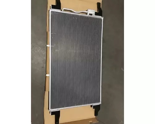 INTERNATIONAL 9900 AC Condenser