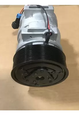 INTERNATIONAL 9900 AIR CONDITIONER COMPRESSOR