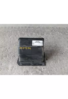 INTERNATIONAL 9900 AIR INTAKE