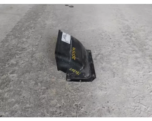 INTERNATIONAL 9900 AIR INTAKE
