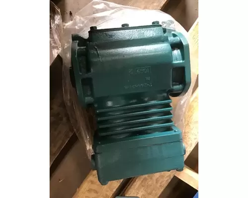 INTERNATIONAL 9900 Air Compressor