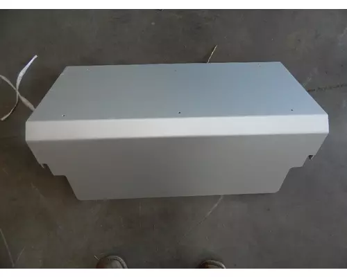 INTERNATIONAL 9900 Battery Box