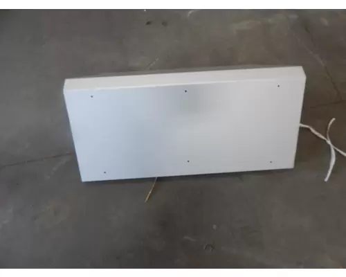 INTERNATIONAL 9900 Battery Box