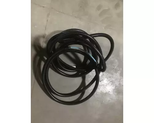 INTERNATIONAL 9900 Battery Cable