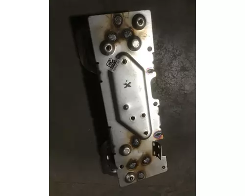 INTERNATIONAL 9900 Bracket, Misc