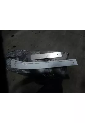 INTERNATIONAL 9900 Brackets, Misc.