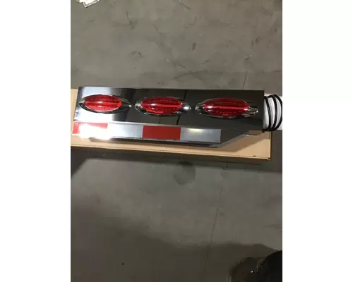 INTERNATIONAL 9900 Brackets, Misc.
