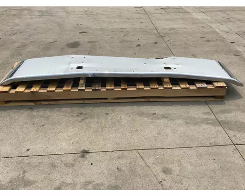 INTERNATIONAL 9900 Bumper