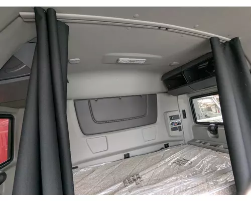 INTERNATIONAL 9900 Cab