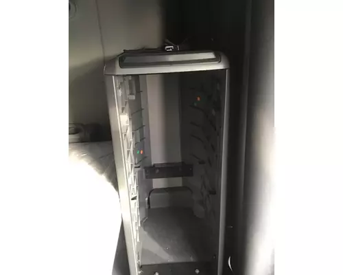 INTERNATIONAL 9900 Cab