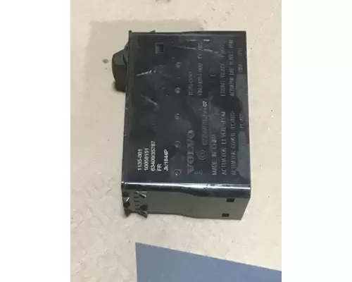 INTERNATIONAL 9900 Dash Panel