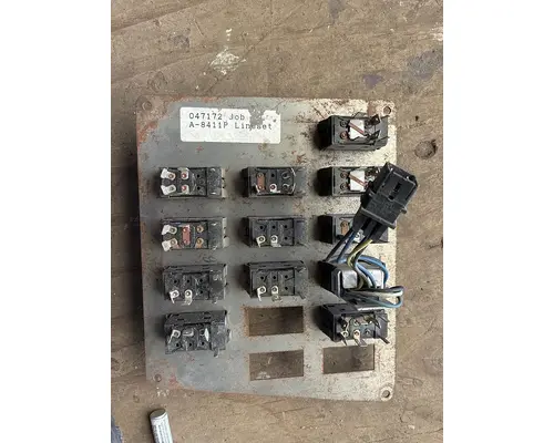 INTERNATIONAL 9900 Dash Panel