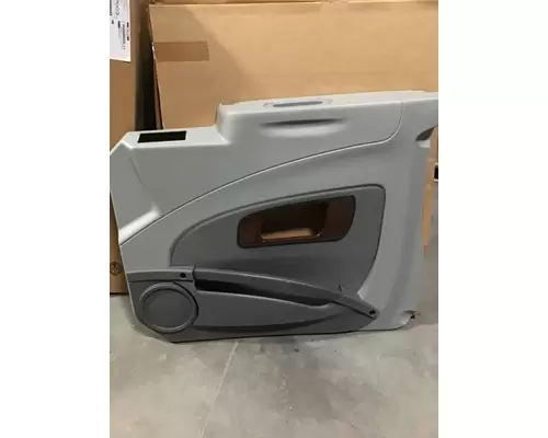 INTERNATIONAL 9900 Door Panel