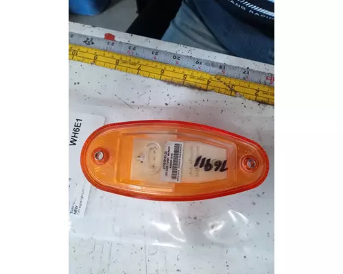 INTERNATIONAL 9900 Front Lamp (Turn Signal)