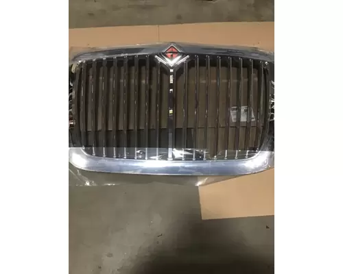 INTERNATIONAL 9900 GRILLE