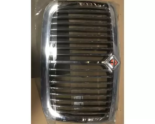 INTERNATIONAL 9900 GRILLE