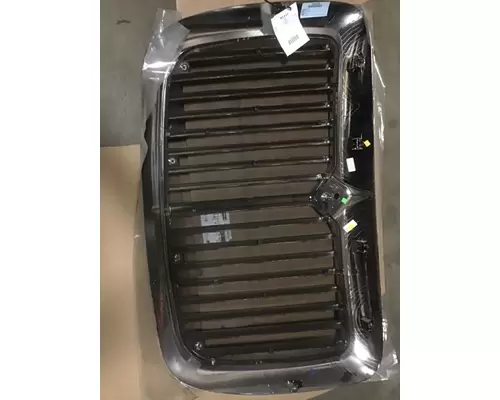 INTERNATIONAL 9900 GRILLE