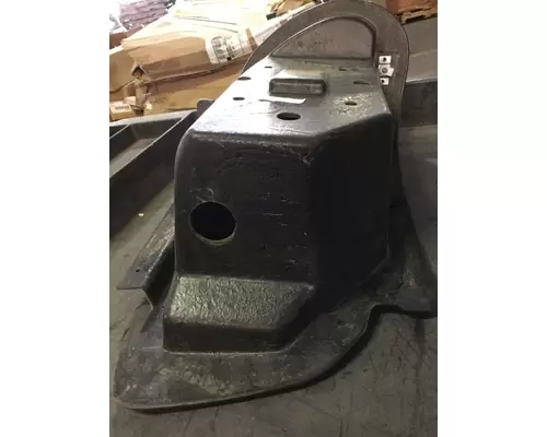 INTERNATIONAL 9900 Headlight Bucket