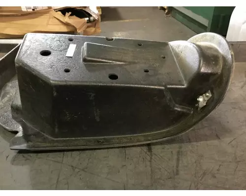 INTERNATIONAL 9900 Headlight Bucket