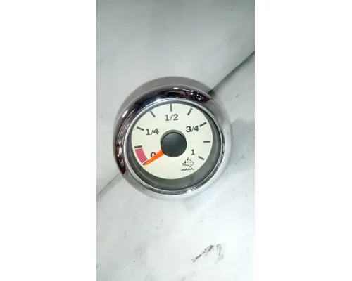 INTERNATIONAL 9900 Instrument Cluster