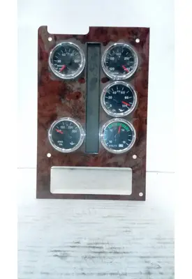 INTERNATIONAL 9900 Instrument Cluster