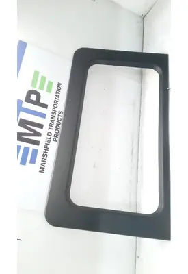 INTERNATIONAL 9900 Interior Parts, Misc.