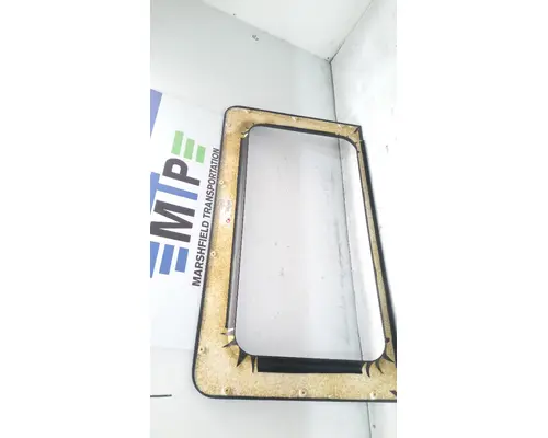 INTERNATIONAL 9900 Interior Parts, Misc.