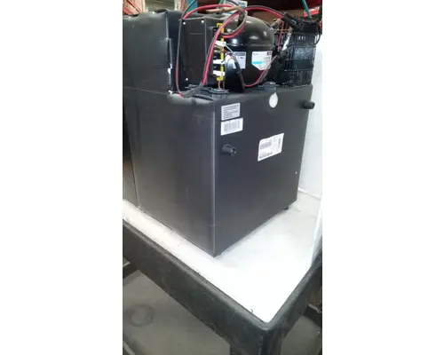 INTERNATIONAL 9900 Interior Parts, Misc.