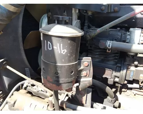 INTERNATIONAL 9900 POWER STEERING RESERVOIR
