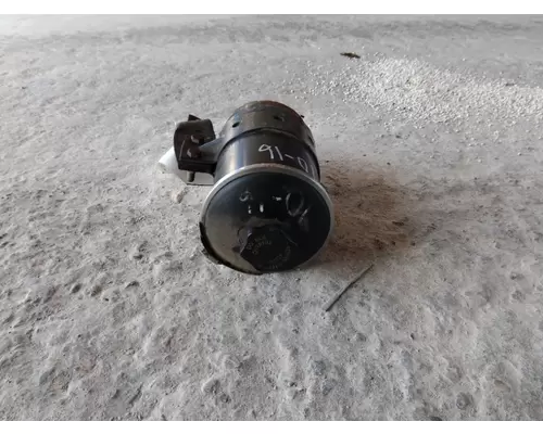 INTERNATIONAL 9900 POWER STEERING RESERVOIR