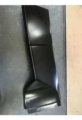INTERNATIONAL 9900 Side Fairing